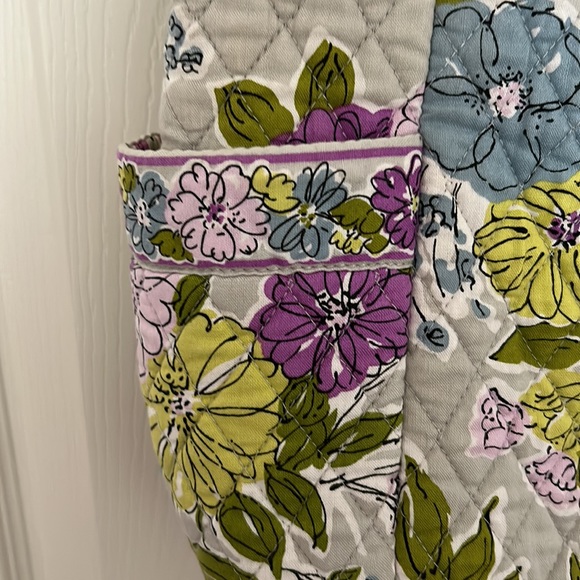 VERA BRADLEY | TOTE | WATER COLOR PATTERN - Picture 2 of 4